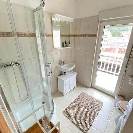 Lägenhet Laganini Mit Balkon *