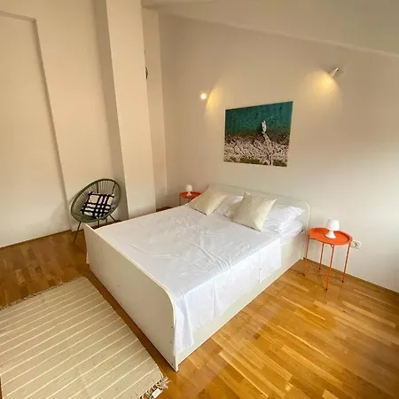 Laganini Mit Balkon Lägenhet